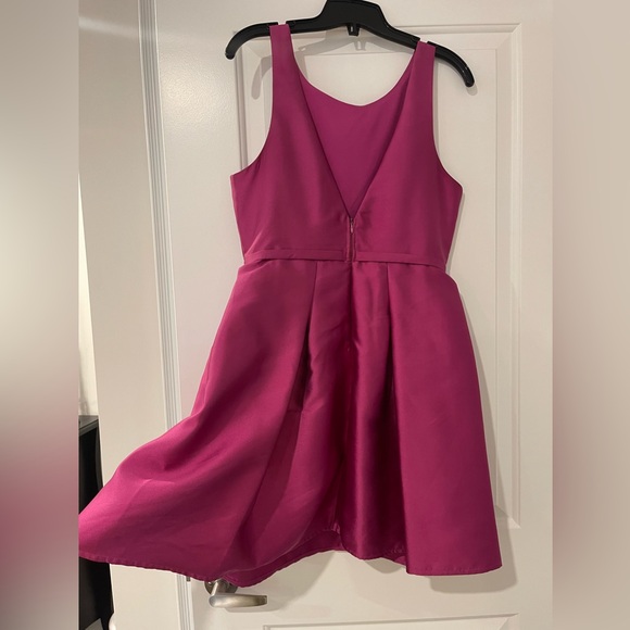 Fuchsia evening dress with pockets. Size M but fits more like L. Cute and girly - Picture 3 of 6